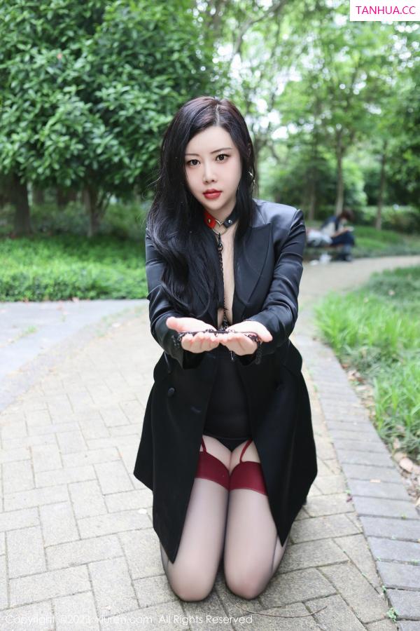 王格 王婉悠 [XiuRen]高清写真图 2023.06.20 No.6950 王婉悠Queen 丝袜美臀第15张图片